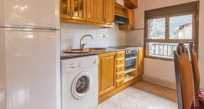 Holiday Apartment "Casa Batlle Ginebro" with Mountain View & Wi-Fi