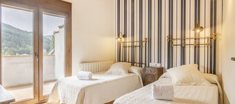 Holiday Apartment "Mossen Batista Freixe" with Mountain View, Private Terrace & Wi-Fi