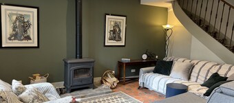 River House Quiet location but minutes from Town Square