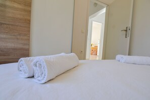 2 bedrooms, bed sheets