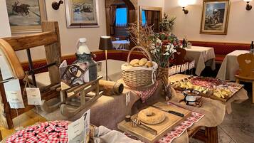 Petit déjeuner buffet compris tous les jours