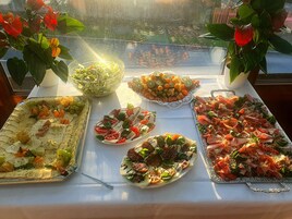 Desayuno buffet todos los días (con cargo)