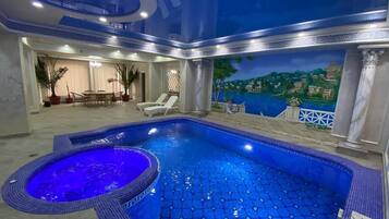 مجففات شعر، خف للقدمين، مناشف