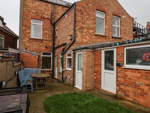 Property grounds - Yorkshire House (Filey)