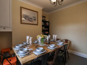 Dining - Yorkshire House (Filey)