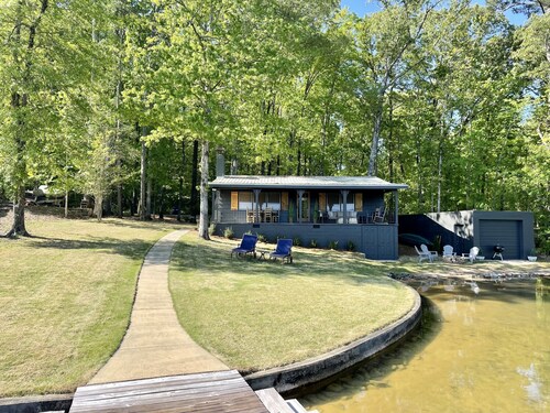 The Cozy Cabin on Lake Martin