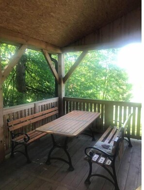 Outdoor dining - Chalet pres des sources (Wysokie Drugie)
