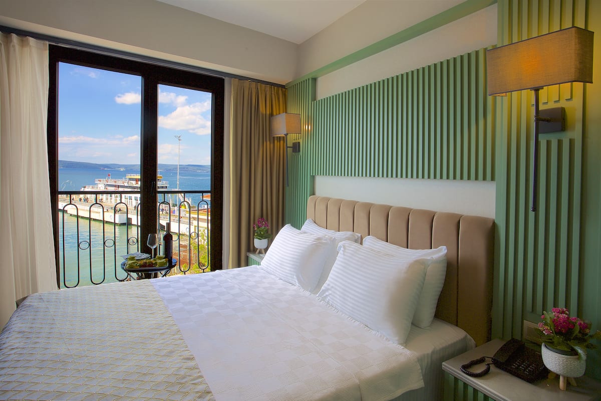 Ropa de cama de alta calidad, edredón y artículos del minibar gratis