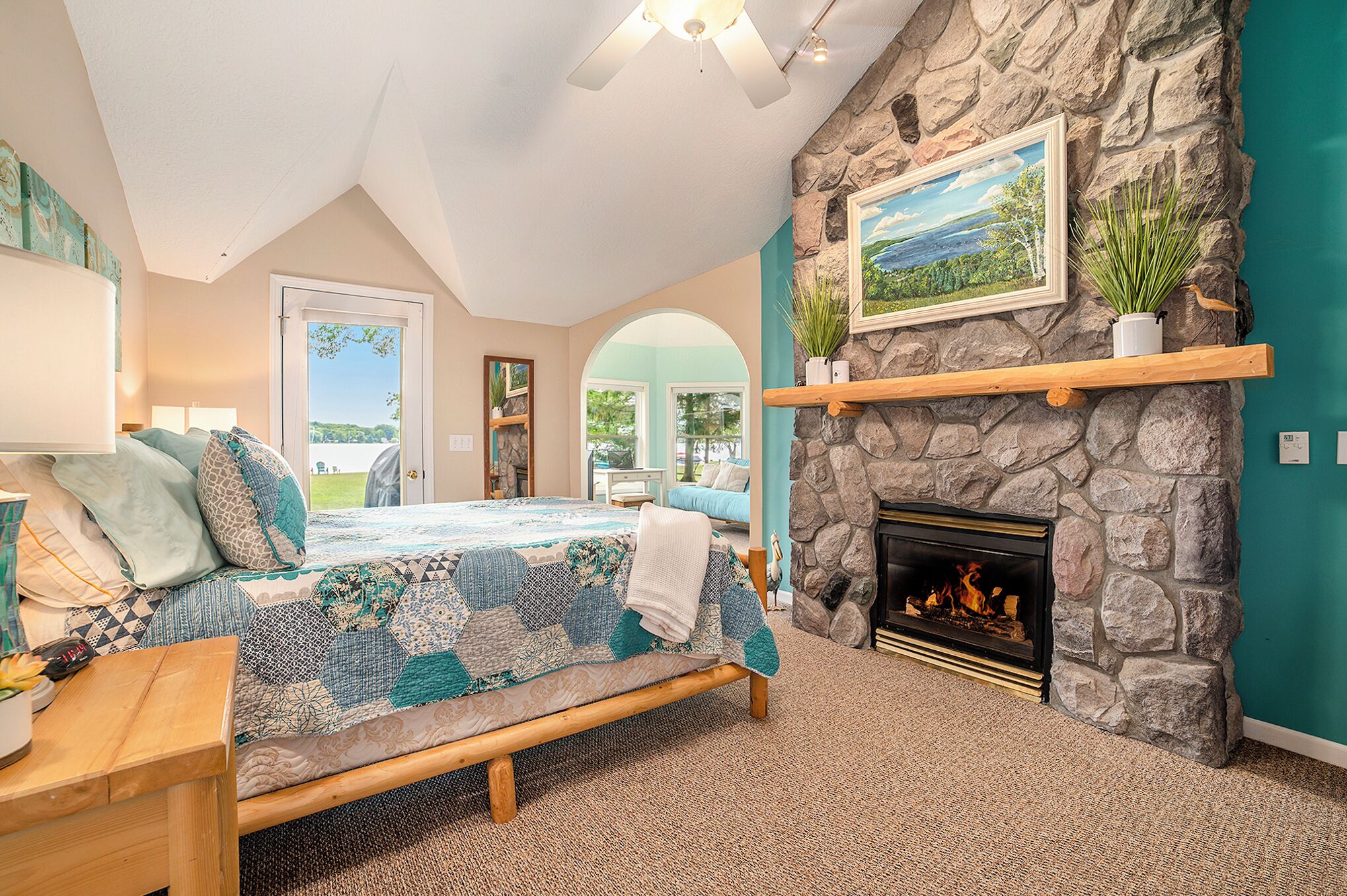 4 makuuhuonetta, työpöytä, vauvan matkasänky, ilmainen Wi-Fi