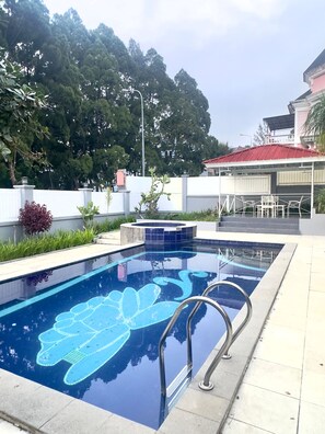Vila panorâmica, 4 quartos, piscina particular, vista para a montanha | Piscina particular