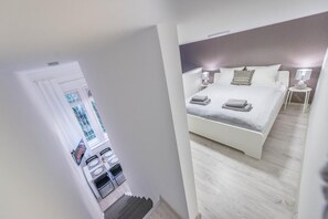 1 soverom, strykejern/-brett og internett (inkludert)