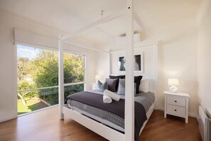 5 soverom, skrivebord, strykejern/-brett og wi-fi