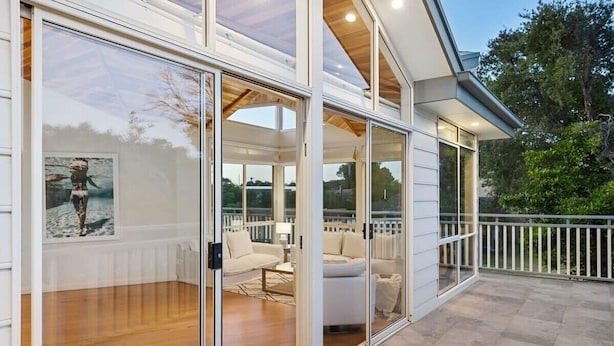 Terrace/patio - Blairgowrie Beachside Retreat, Solar Heated Pool (Blairgowrie)