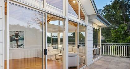 Blairgowrie Beachside Retreat, Solar Heated Pool