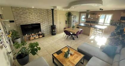 Single-storey family house