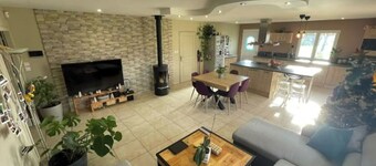 Single-storey family house