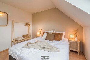 2 bedrooms, WiFi, bed sheets