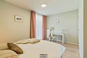 2 dormitorios, cuna de viaje, wifi y ropa de cama