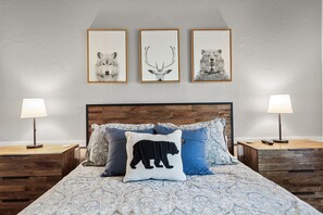2 bedrooms, internet, bed sheets