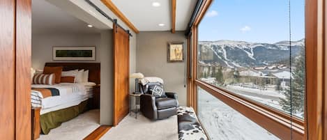 3 habitaciones, internet y ropa de cama