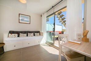 2 slaapkamers, een strijkplank/strijkijzer, gratis wifi, beddengoed