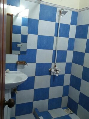 Slippers - HOTEL TOURIST INN (Lahore)