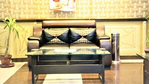 Living area - HOTEL TOURIST INN (Lahore)