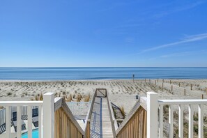 Walkway / Beach Access