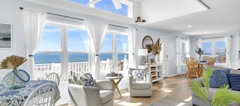 A New Tide: Stylish, Dog-friendly Coastal Home with Pool