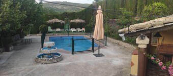 Rural house perfect for families and pets 10 minutes from Cazorla