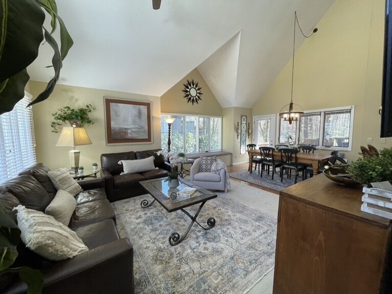 Sapphire Valley Townhouse Beautiful-2 Min. Walk To Amenities & Restaurants! - Cashiers, NC