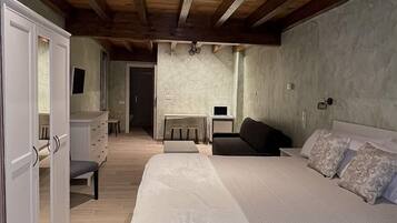 Superior tweepersoonskamer | Luxe beddengoed, donzen dekbedden, bedden met traagschuimmatras