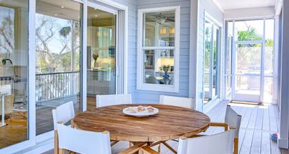 Sanibel Spacious Lakefront Retreat, Steps to Scenic Shores,Shelling and Fishing