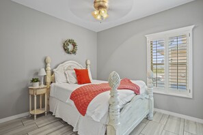 4 bedrooms, WiFi, bed sheets, wheelchair access - El Paso House|SleepNumber&Tempurpedic Beds|85" TV (El Paso)
