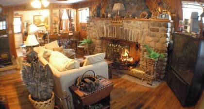 Log Cabin Adirondack Lodge on State Trail System That is “PET FRIENDLY”