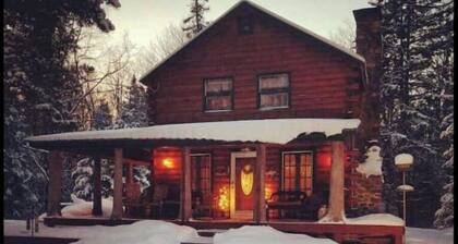 Log Cabin Adirondack Lodge on State Trail System That is “PET FRIENDLY”