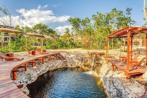 Penthouse Perfection: Roof Lounge & Pool, 2Cenotes