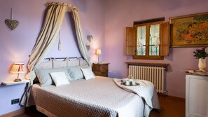 3 makuuhuonetta, silitysrauta/-lauta, ilmainen Wi-Fi, vuodevaatteet