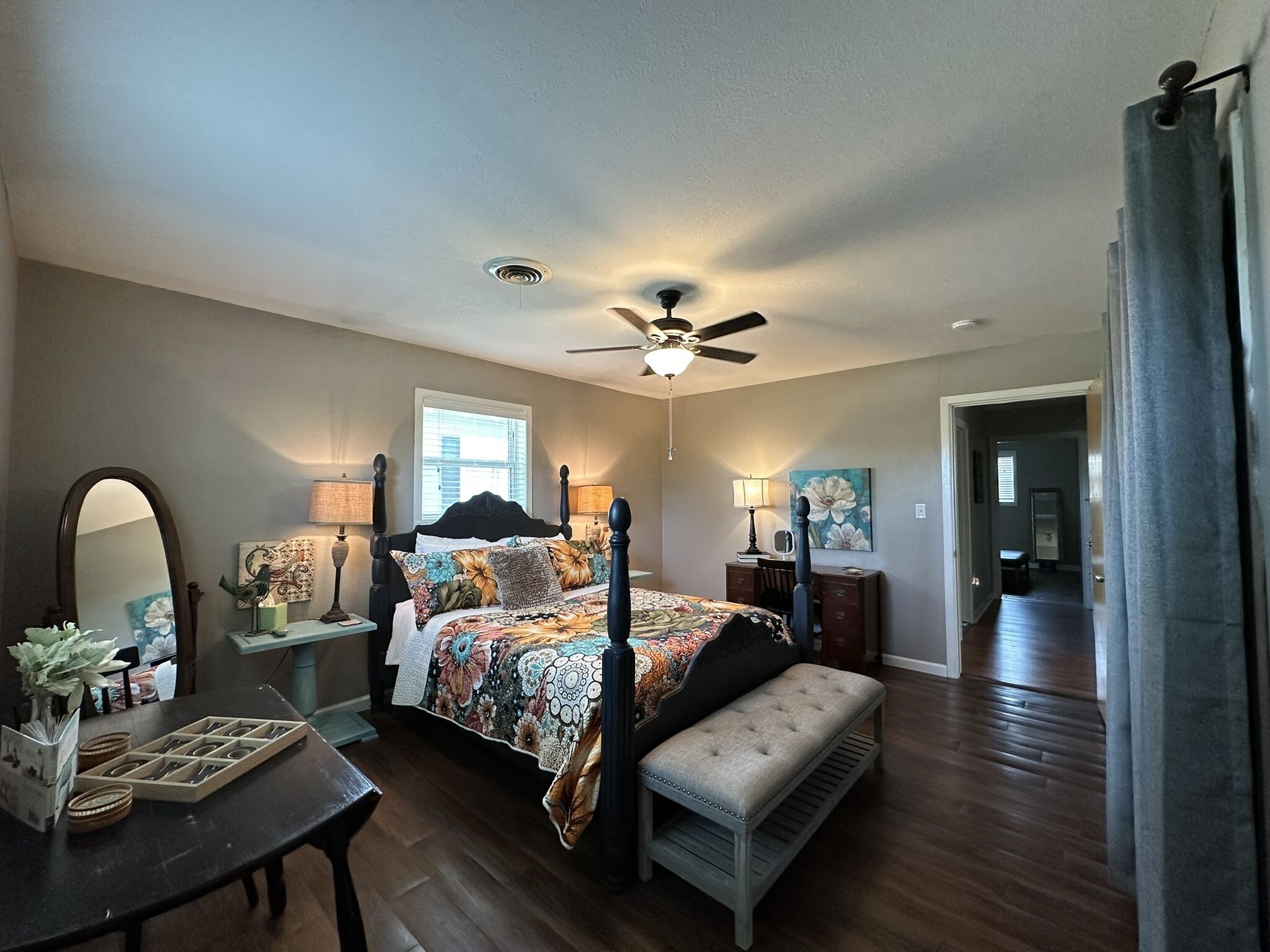 2 chambres, bureau, fer et planche à repasser, Wi-Fi gratuit