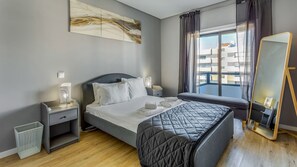 3 quartos, ferros/tábuas de passar roupa, Wi-Fi de cortesia