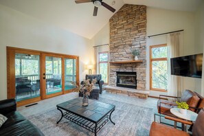 Smart-TV, peis og fotballspill