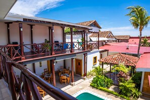 Quarto casal luxo, 2 camas de casal | Terraço/pátio
