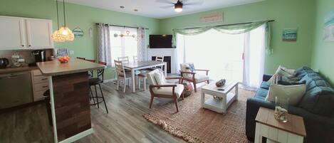 Smart-TV, peis, videospill og DVD-spiller