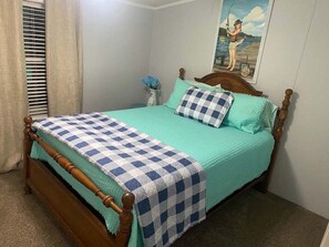 3 chambres, fer et planche à repasser, accès au Wi-Fi (inclus)