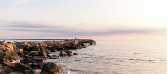 The Succotash Sanctuary - 0.75 Miles to East Matunuck State Beach