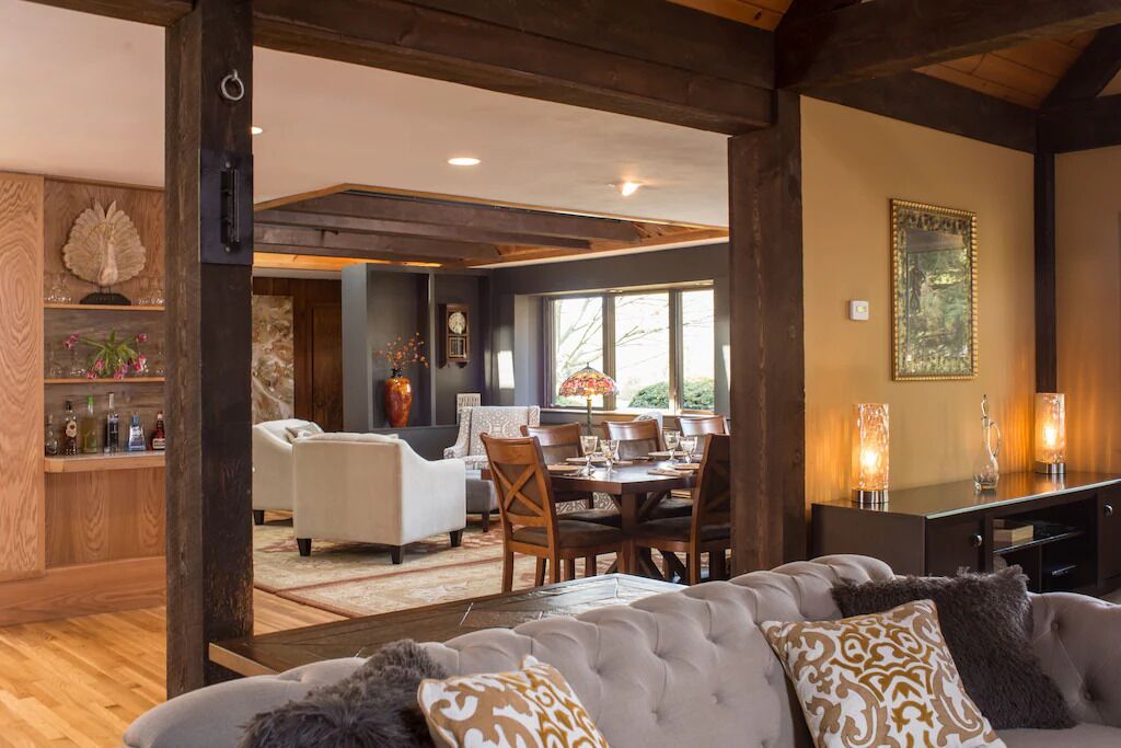 Smart TV, fireplace, books, video library