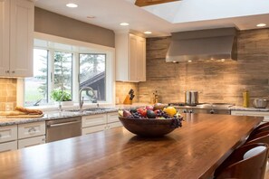 Fridge, microwave, oven, stovetop - Private Country Home Near Wineries, 6 Bdrm, 4 ba, Hot Tub, Firepit & Billiards (Ithaca)