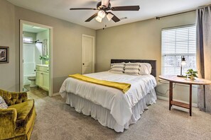 4 bedrooms, laptop workspace, iron/ironing board, free Internet