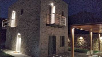 2 bedrooms