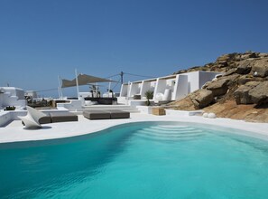 Pool - ISholidays Mykonos Suite Ruby (Tourlos)